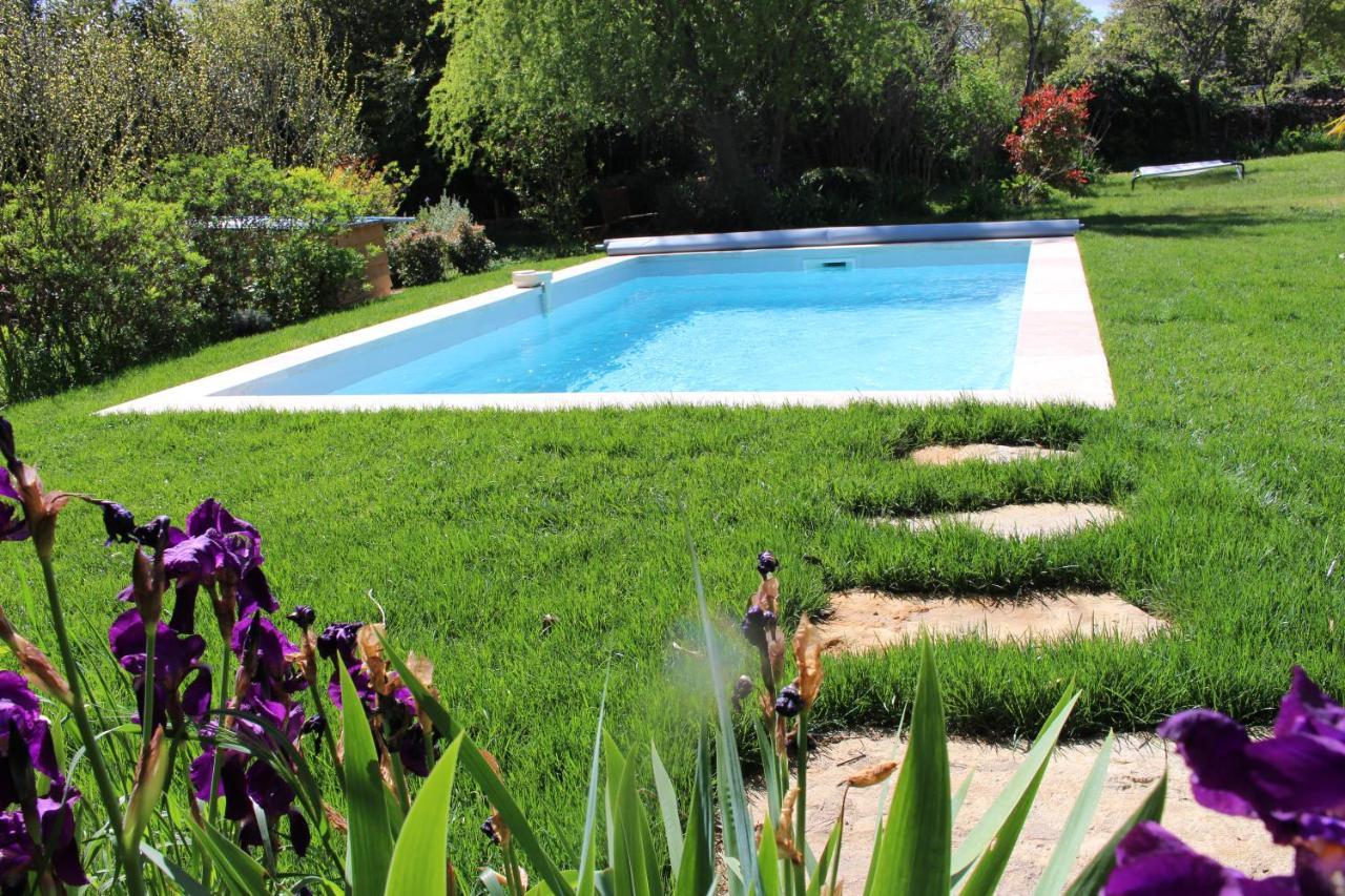 Mas Les Romarins, 10 Min D'Uzes, Piscine Et Grand Jardin Clos, Jeux, Nid De Repos Et Base Pour Activites Dans Le Gard (Adults Only) Exterior foto